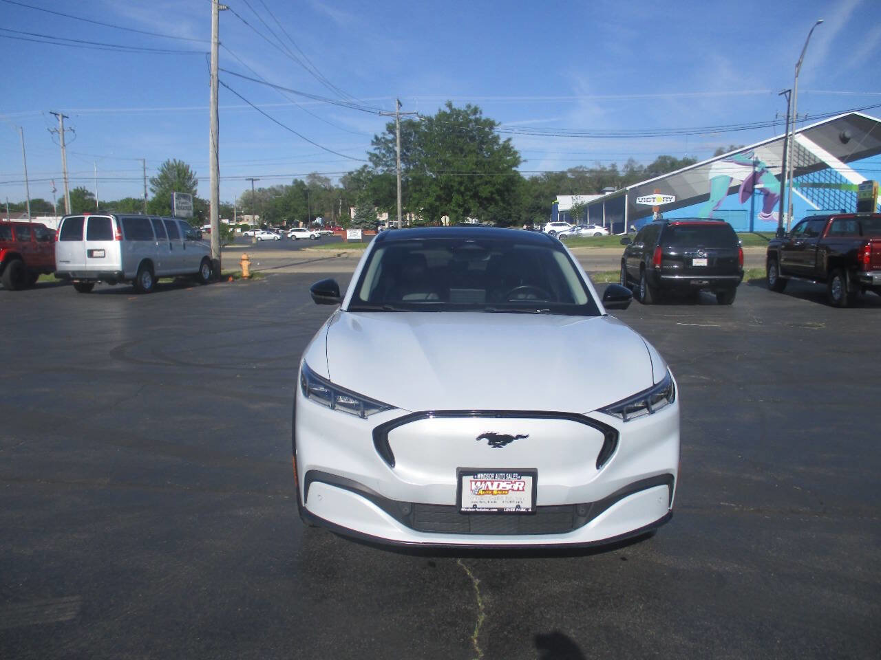 Used 2022 Ford Mustang Mach-E Premium image 11