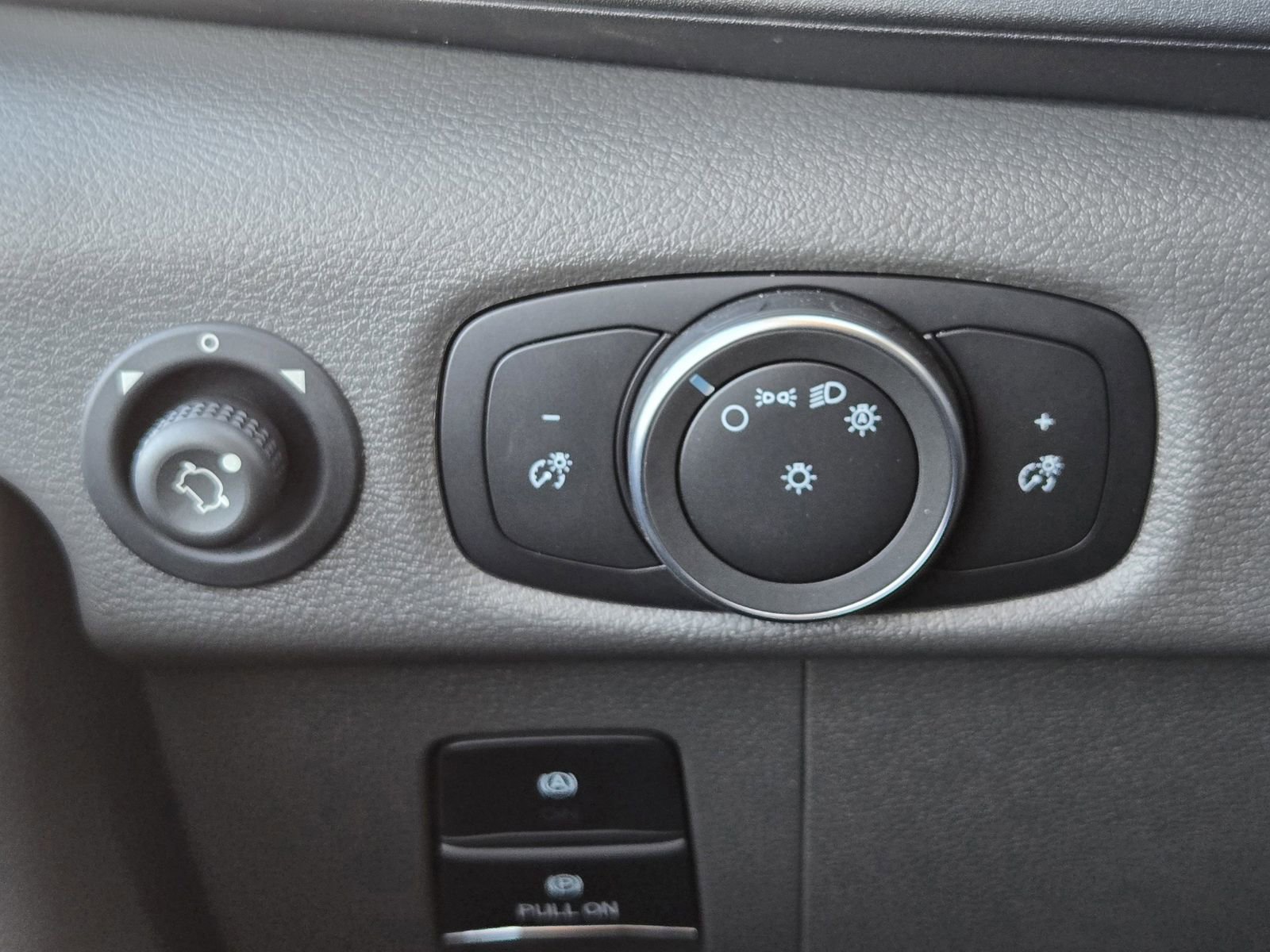 New 2024 Ford Transit 150 Low Roof RWD image 19