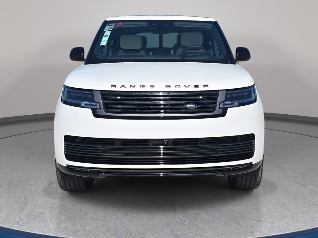 New 2025 Land Rover Range Rover SV image 2
