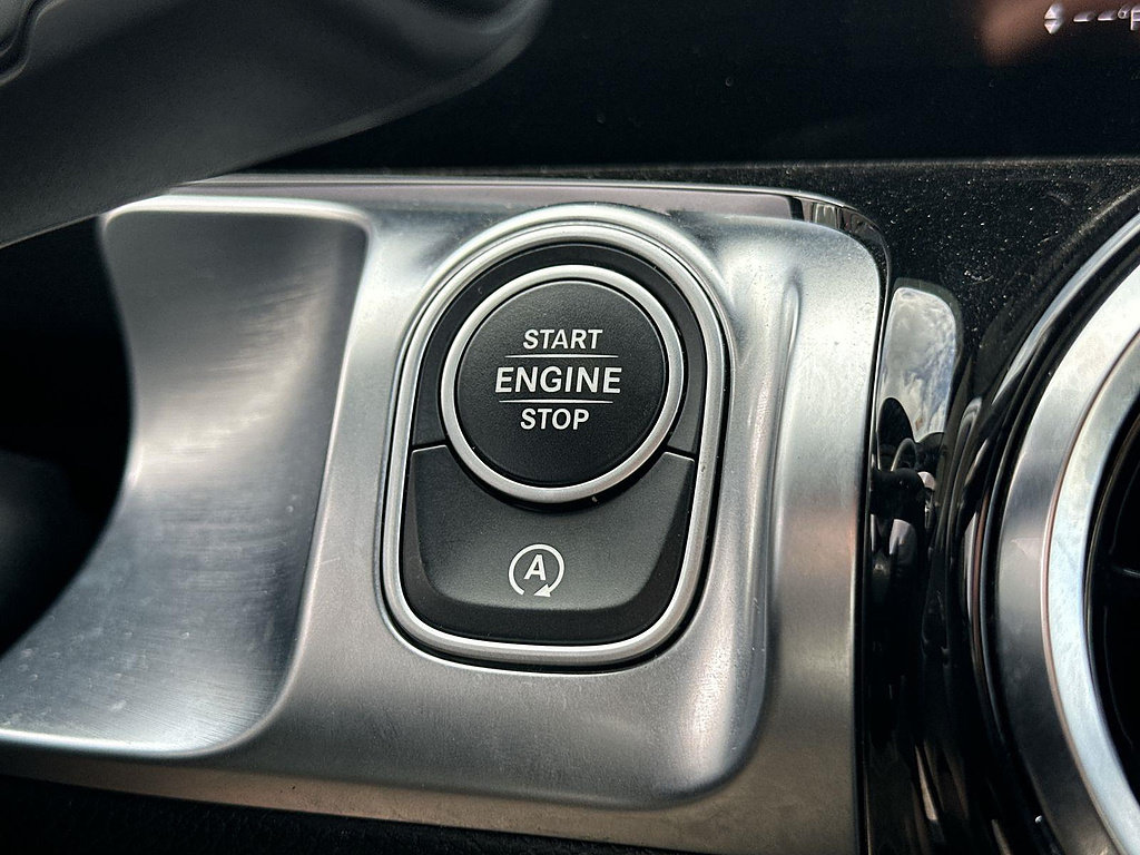 Used 2023 Mercedes-Benz GLB 250 image 15