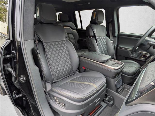 Used 2024 Rivian R1S Adventure image 23