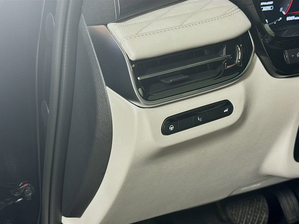 Certified 2026 INFINITI QX60 Autograph w/ Dark Cargo Package image 12