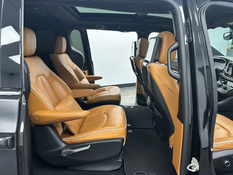Used 2022 Chrysler Pacifica Pinnacle image 31
