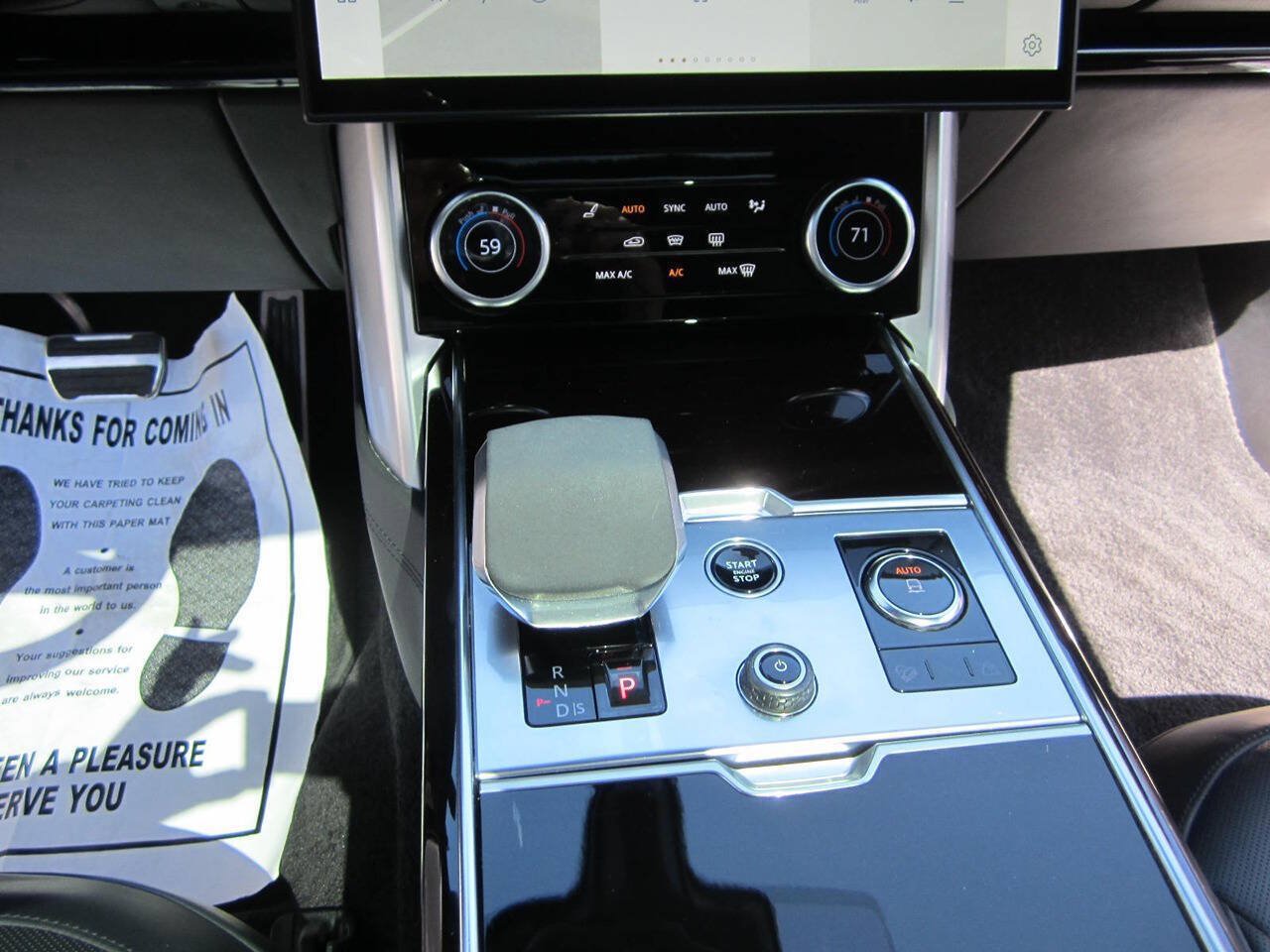 Used 2023 Land Rover Range Rover SE AWD/4WD image 32
