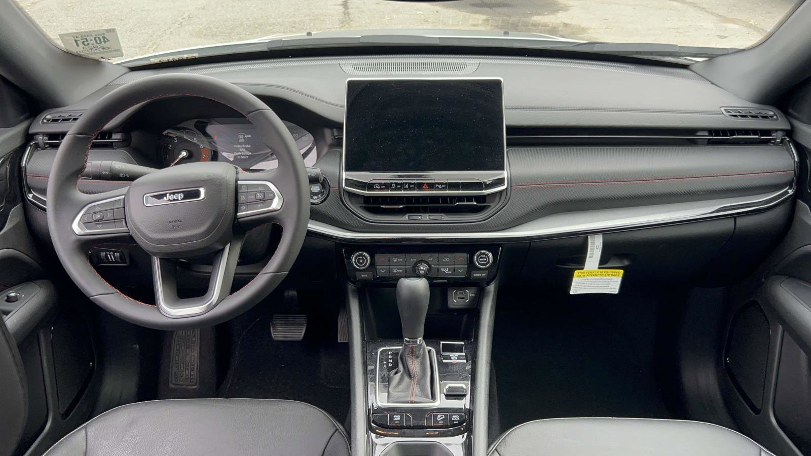 Used 2024 Jeep Compass Trailhawk image 24