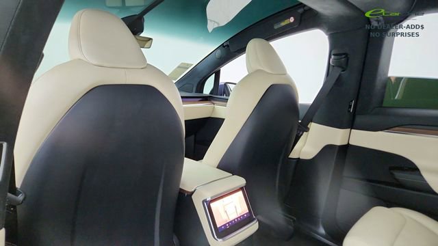 Used 2023 Tesla Model X image 33