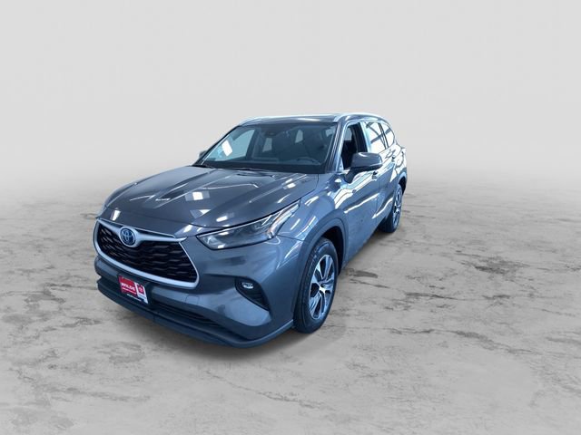 Used 2023 Toyota Highlander XLE image 6