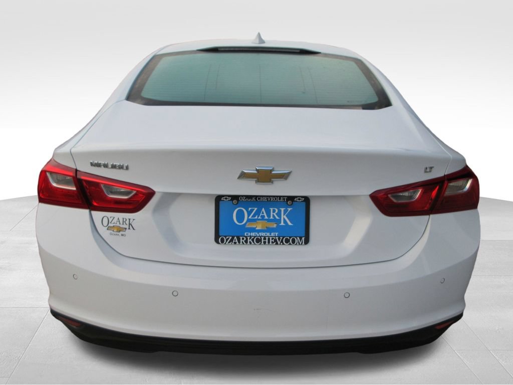 Used 2025 Chevrolet Malibu LT FWD image 4