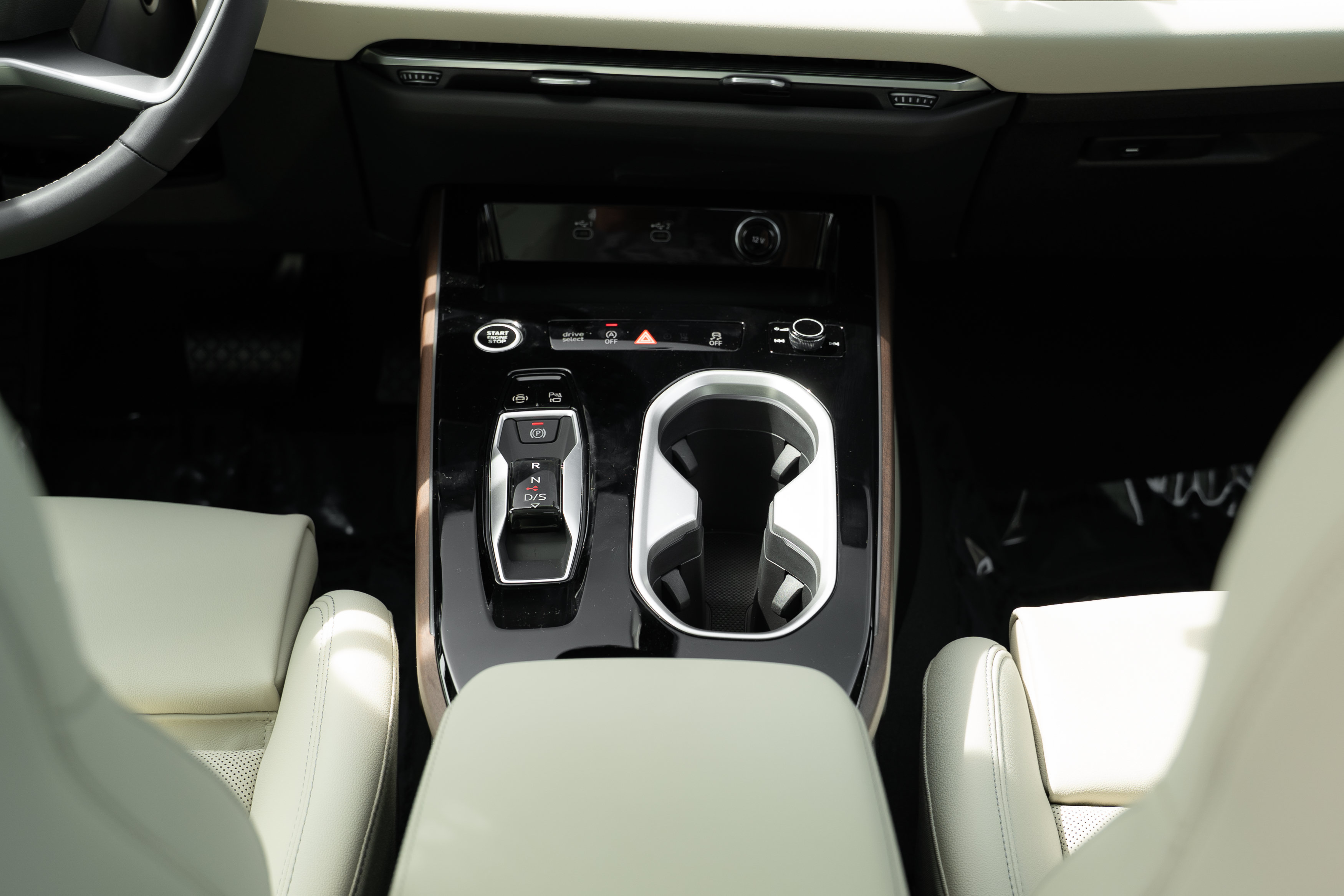 New 2026 Audi A6 Premium Plus AWD/4WD image 16