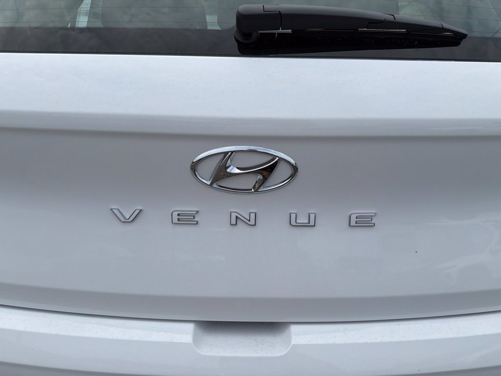 New 2026 Hyundai Venue SEL FWD image 10