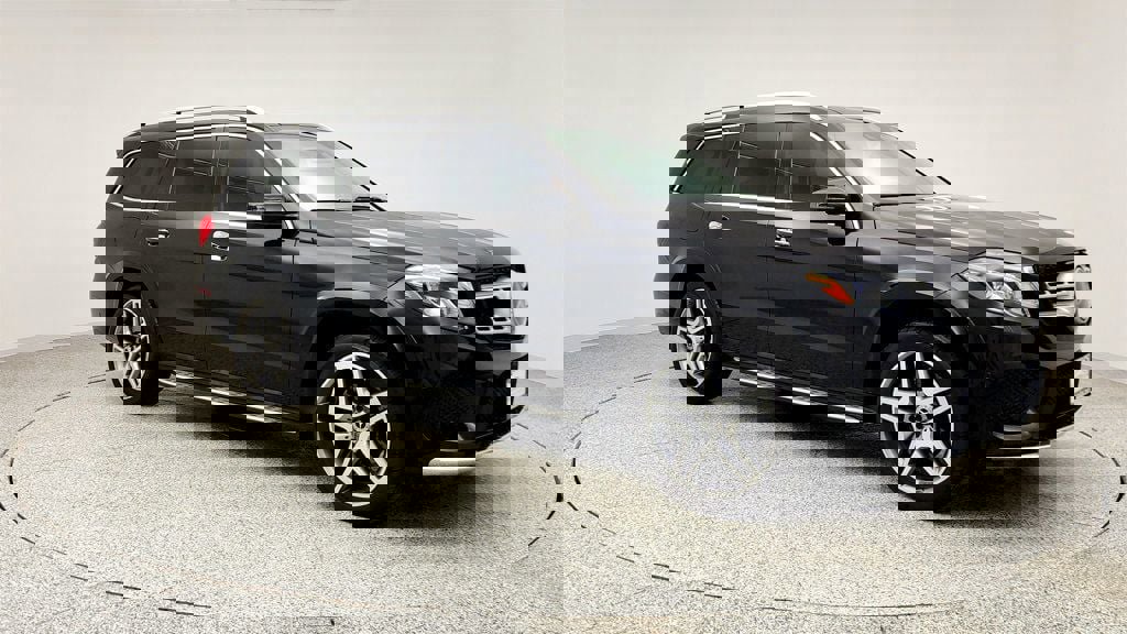 Used 2017 Mercedes-Benz GLS 550 4MATIC image 3