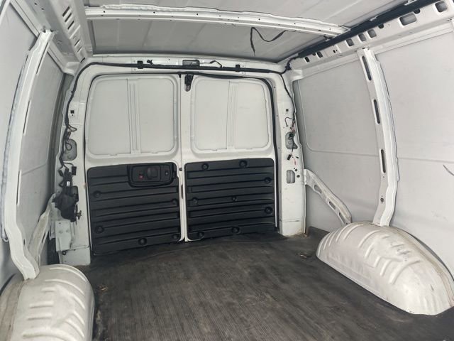 Used 2023 Chevrolet Express 3500 Extended w/ Driver Convenience Package image 19