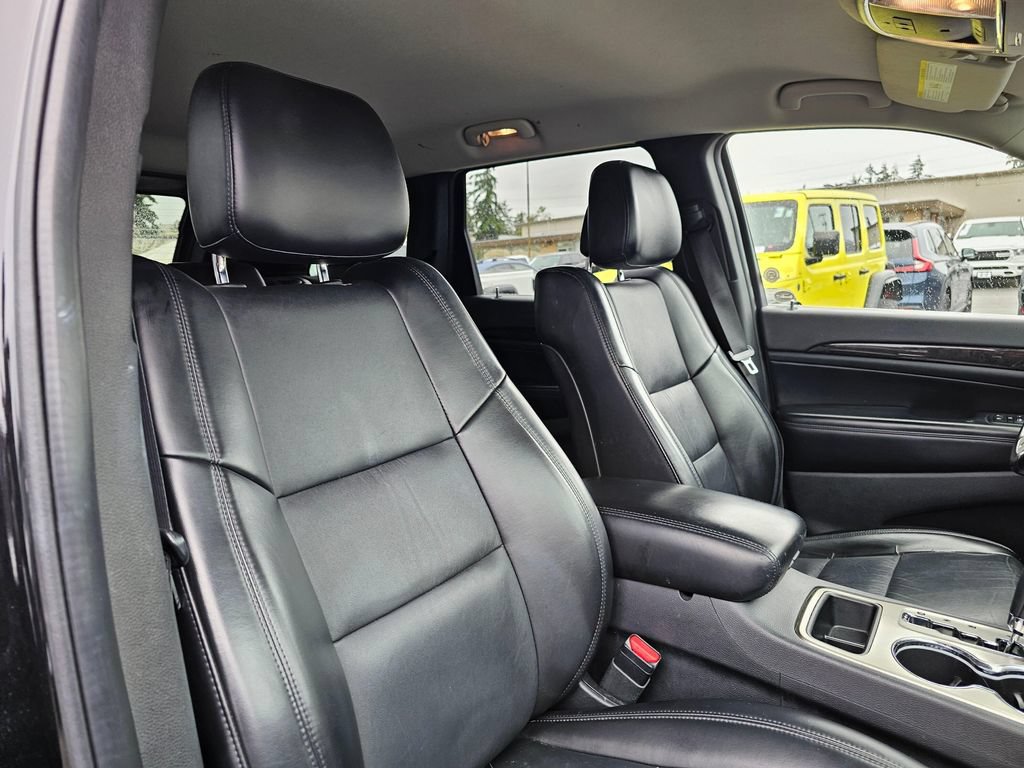Used 2011 Jeep Grand Cherokee Laredo AWD/4WD image 11