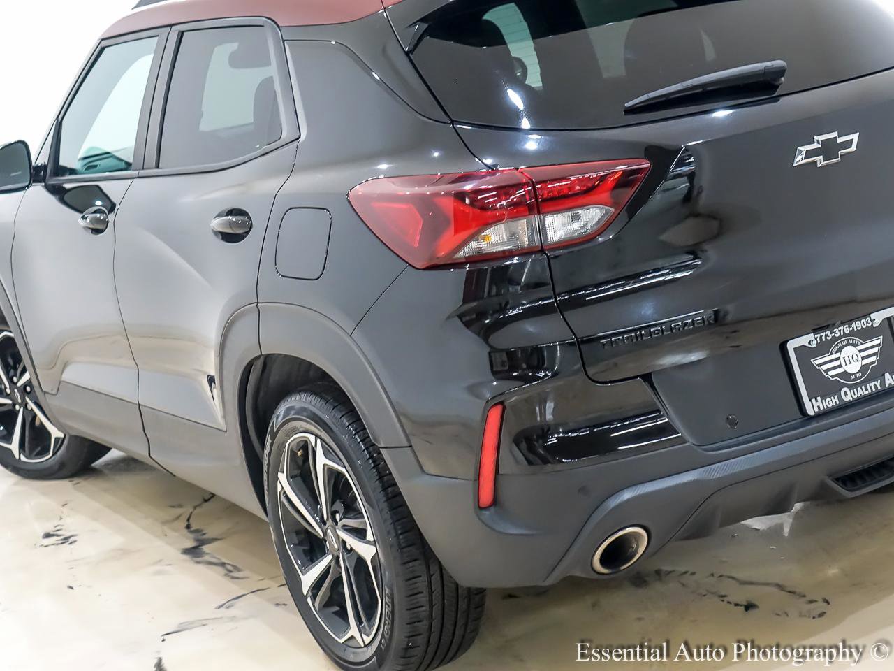 Used 2022 Chevrolet TrailBlazer RS w/ Sun and Liftgate Package image 8