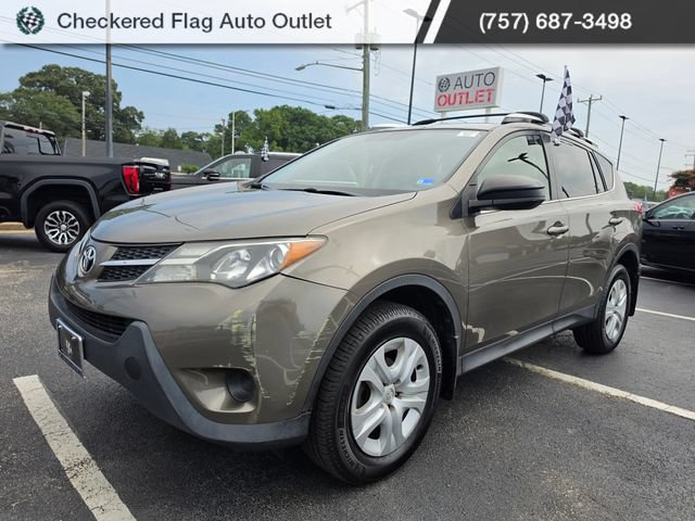 Used 2014 Toyota RAV4 LE FWD image 5