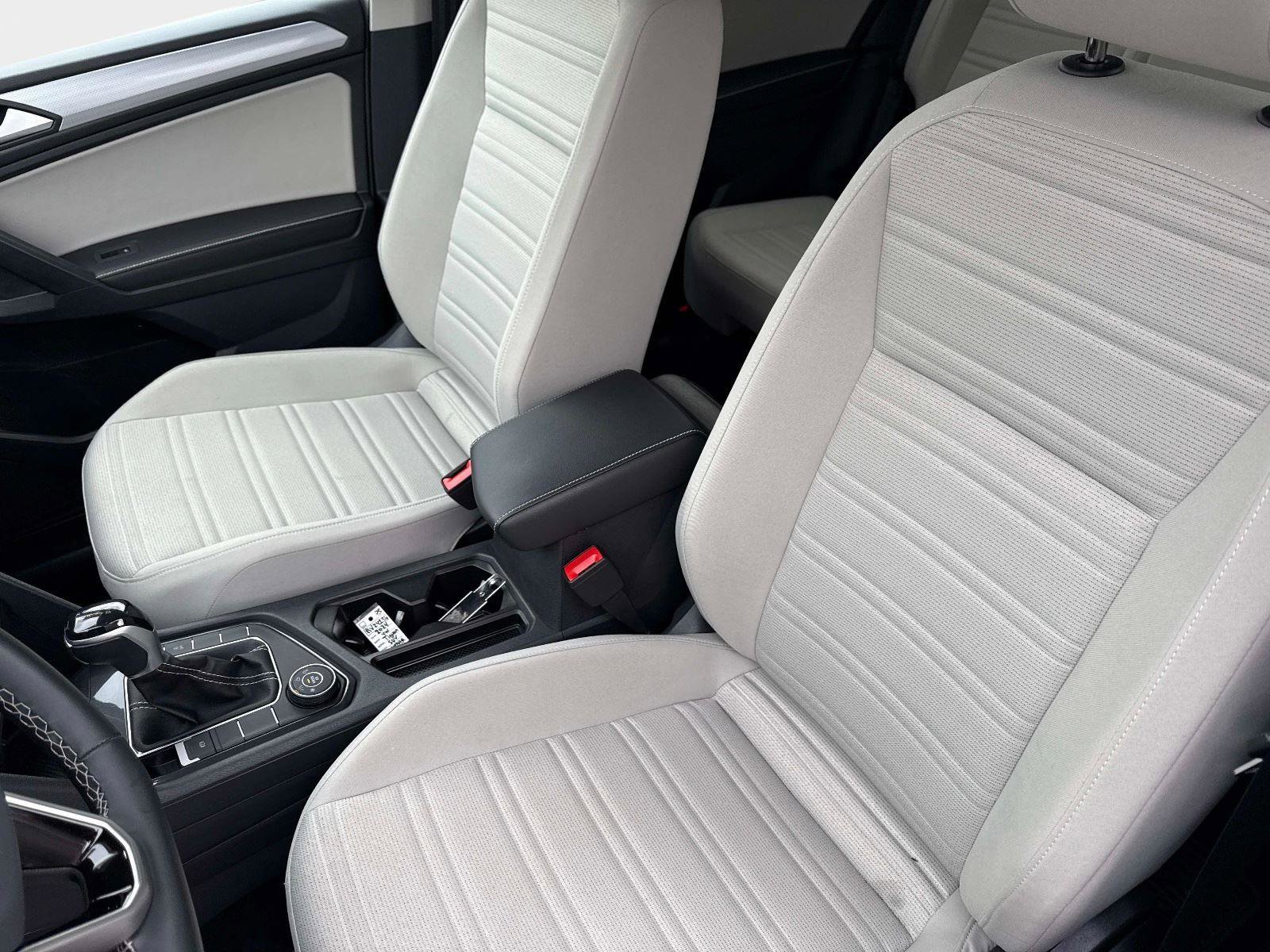 Used 2024 Volkswagen Tiguan S image 21