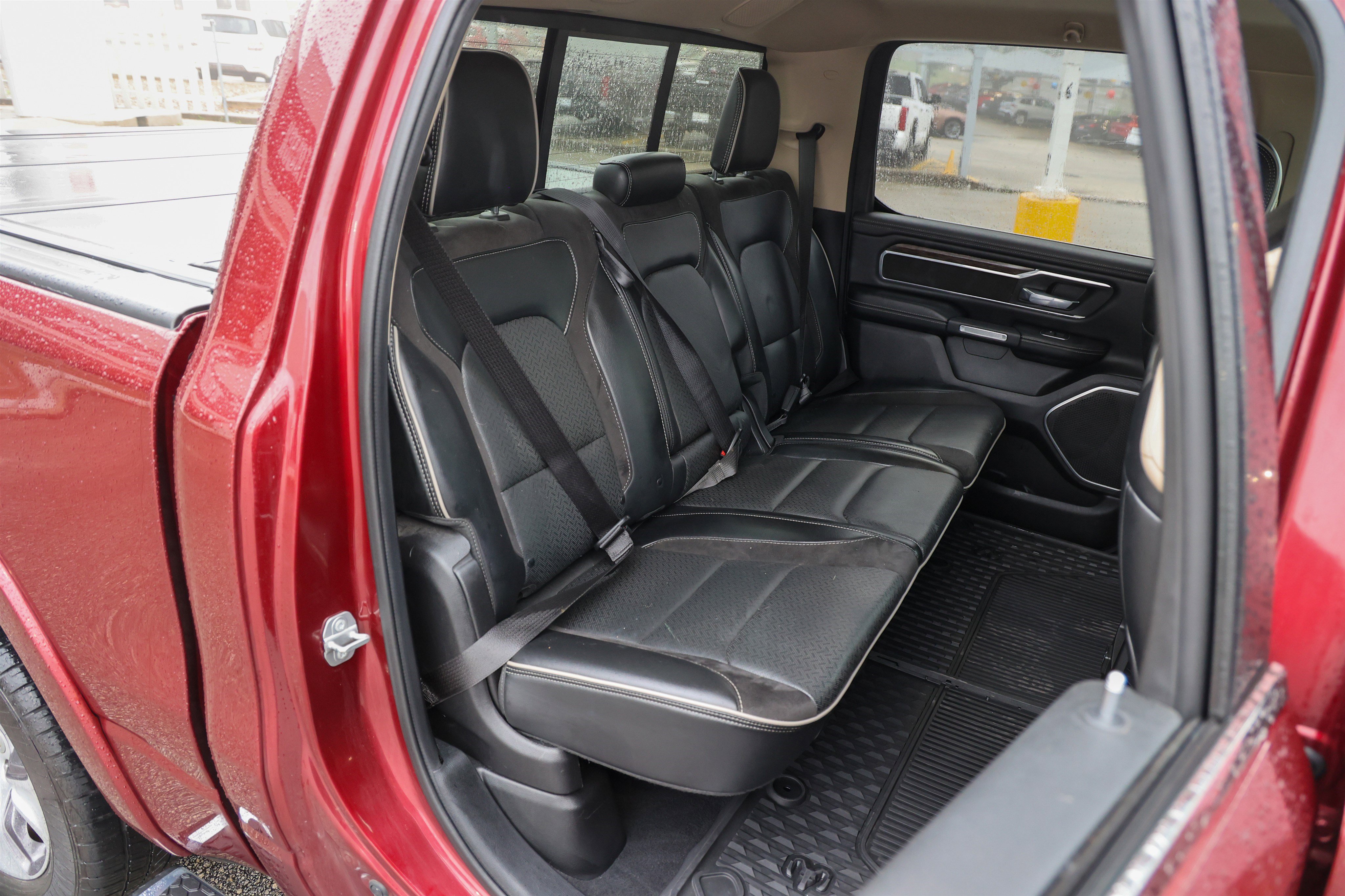 Used 2019 RAM 1500 Laramie AWD/4WD image 45