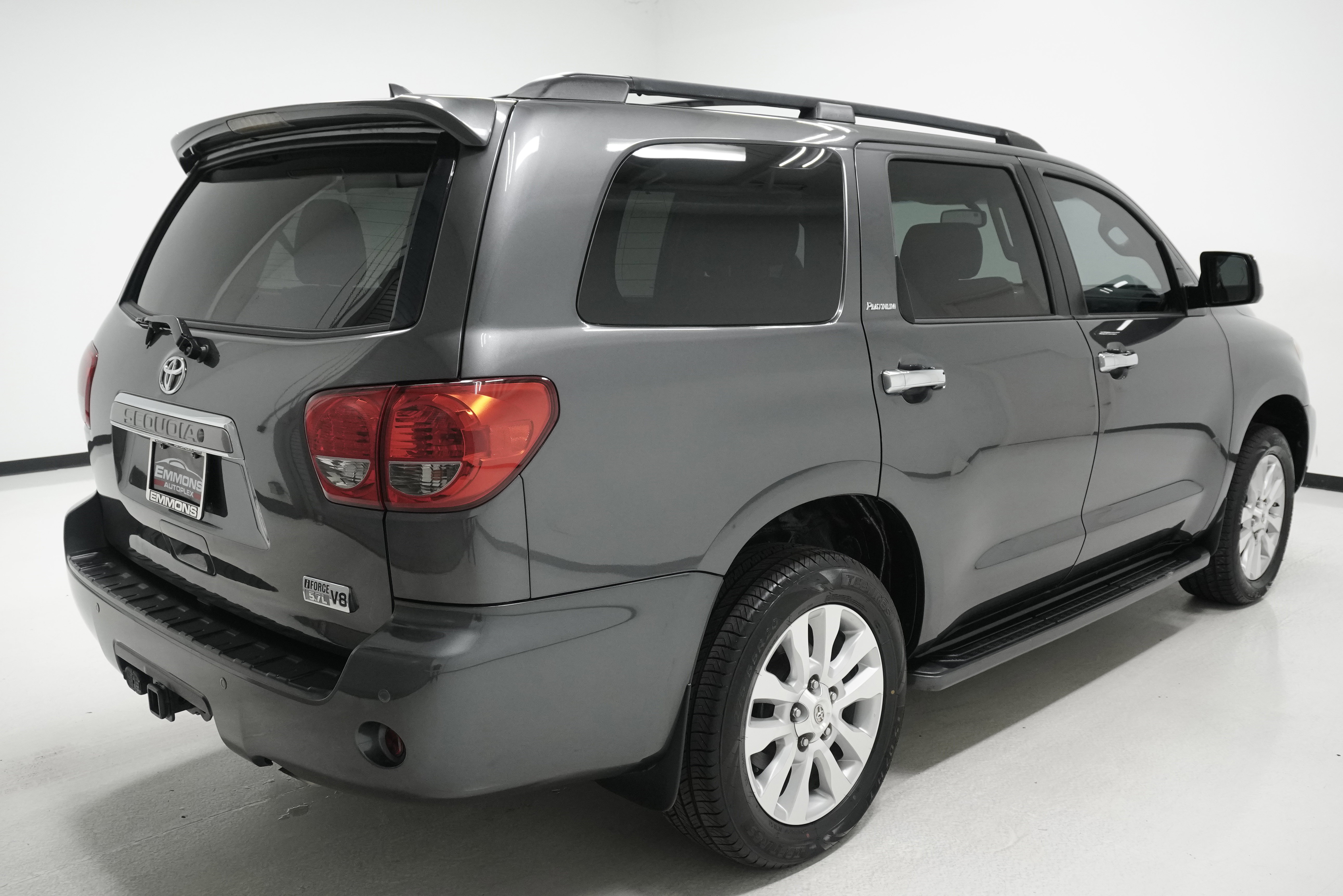 Used 2015 Toyota Sequoia Platinum image 4