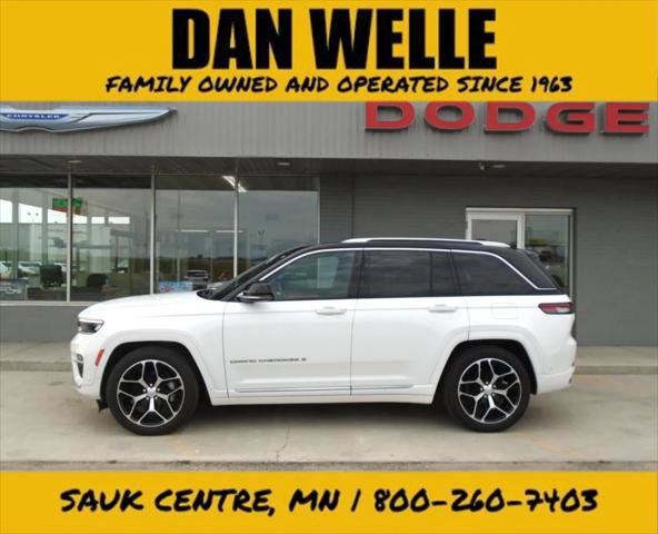 Certified 2022 Jeep Grand Cherokee Summit AWD/4WD image 1
