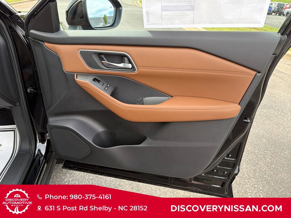 New 2026 Nissan Rogue Platinum AWD/4WD image 40