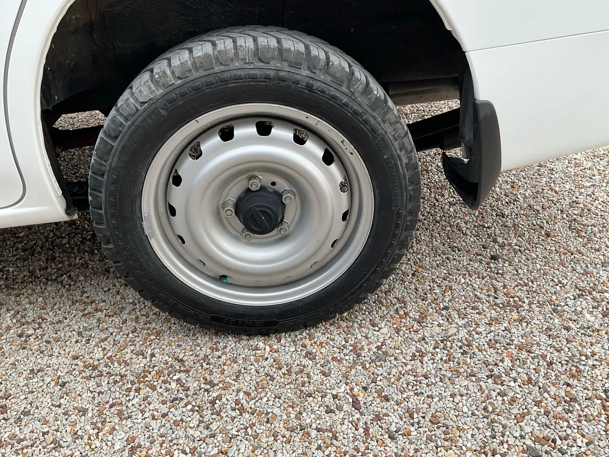 Used 2020 Nissan NV200 S w/ Sliding Glass Door Package image 25