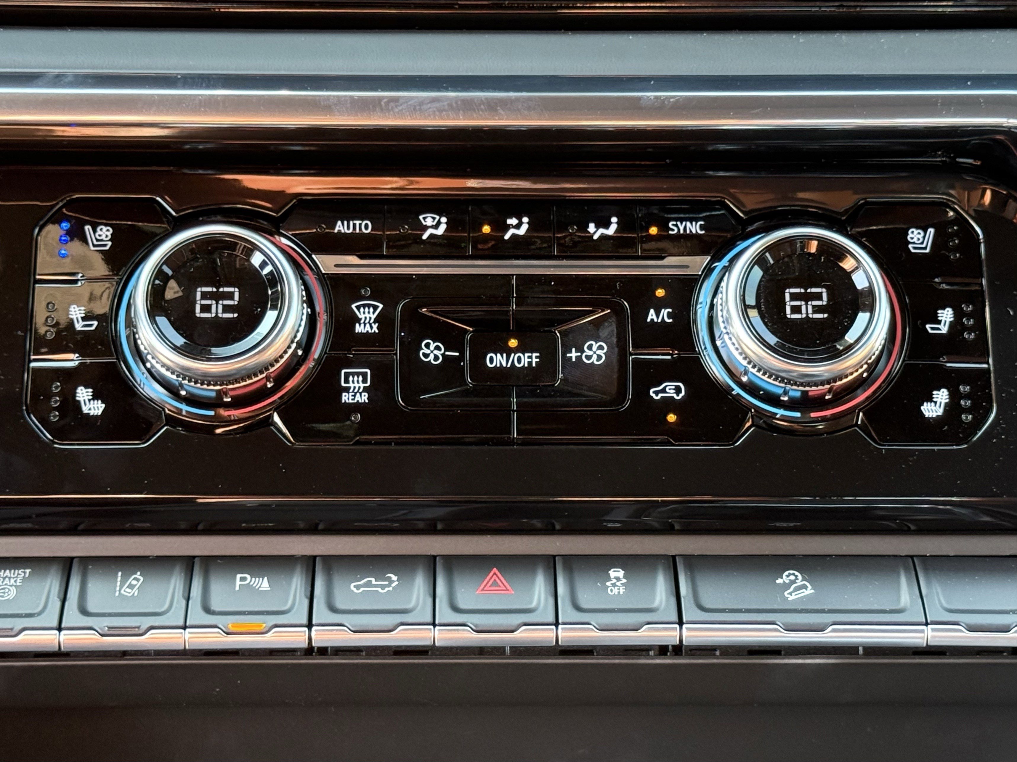 New 2026 GMC Sierra 2500 Denali Ultimate image 18