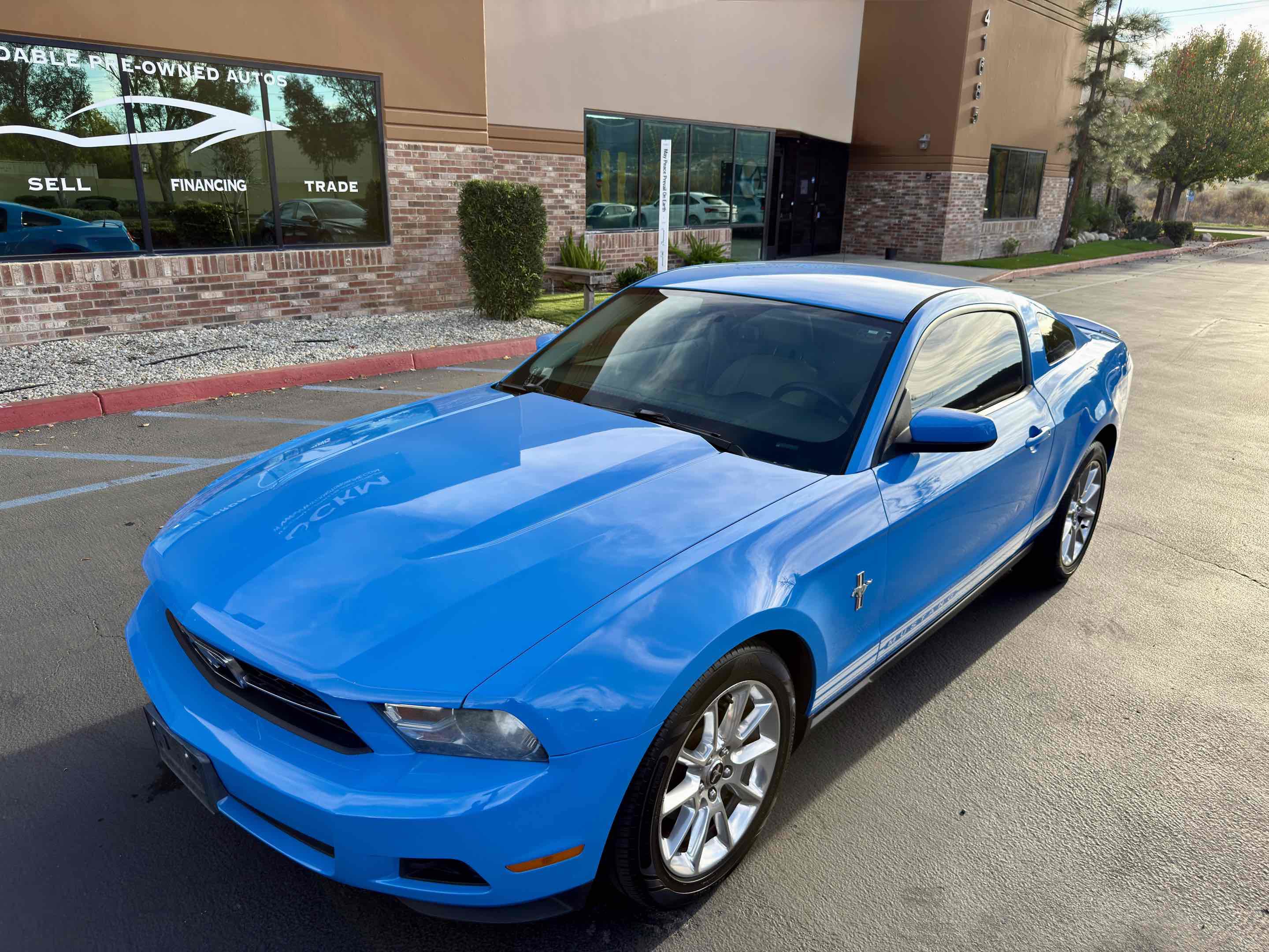 Used 2010 Ford Mustang Premium image 6