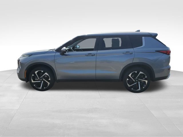 Used 2024 Mitsubishi Outlander SE AWD/4WD image 9