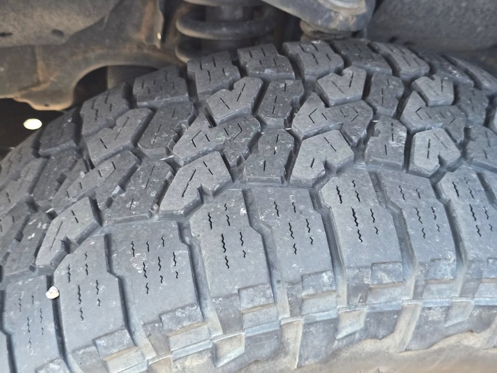 Used 2020 Toyota Tundra SR5 AWD/4WD image 9