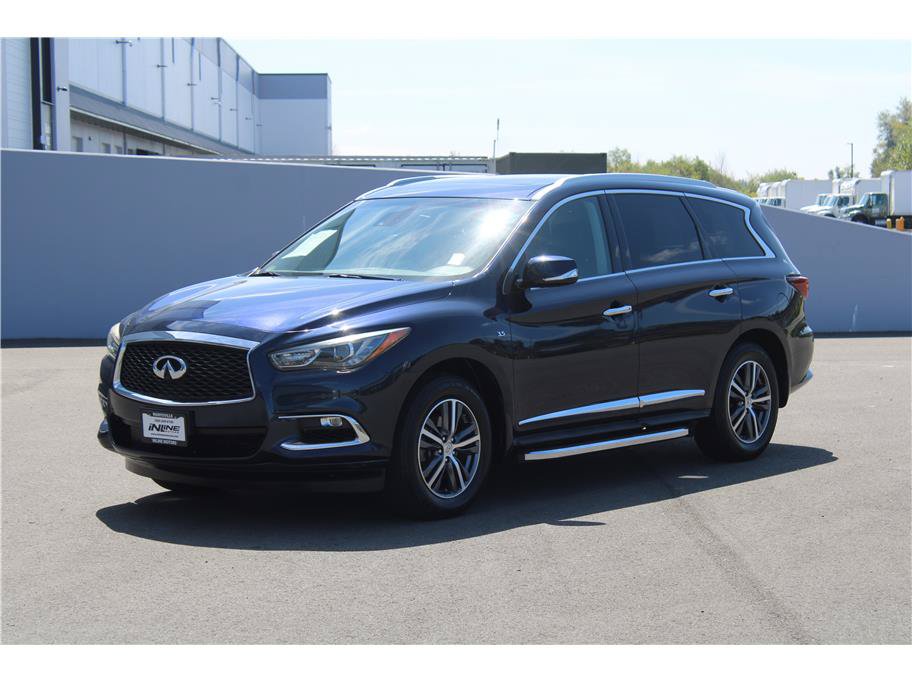 Used 2019 INFINITI QX60 Luxe w/ Essential Package