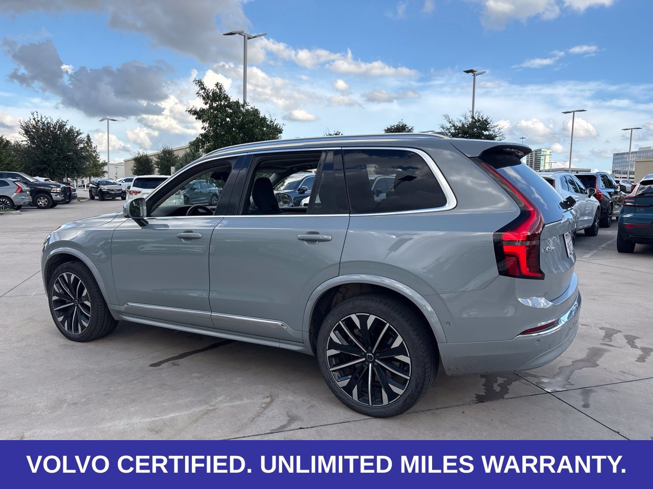 Certified 2026 Volvo XC90 B6 Plus AWD/4WD image 6