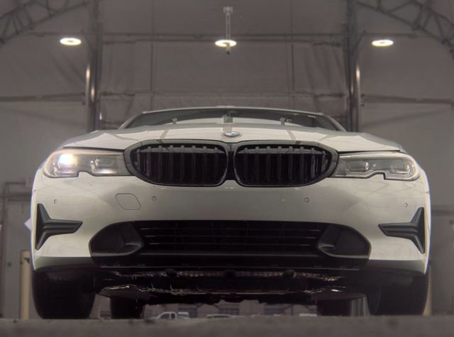Used 2019 BMW 330i xDrive Sedan w/ Driving Assistance Package AWD/4WD image 2