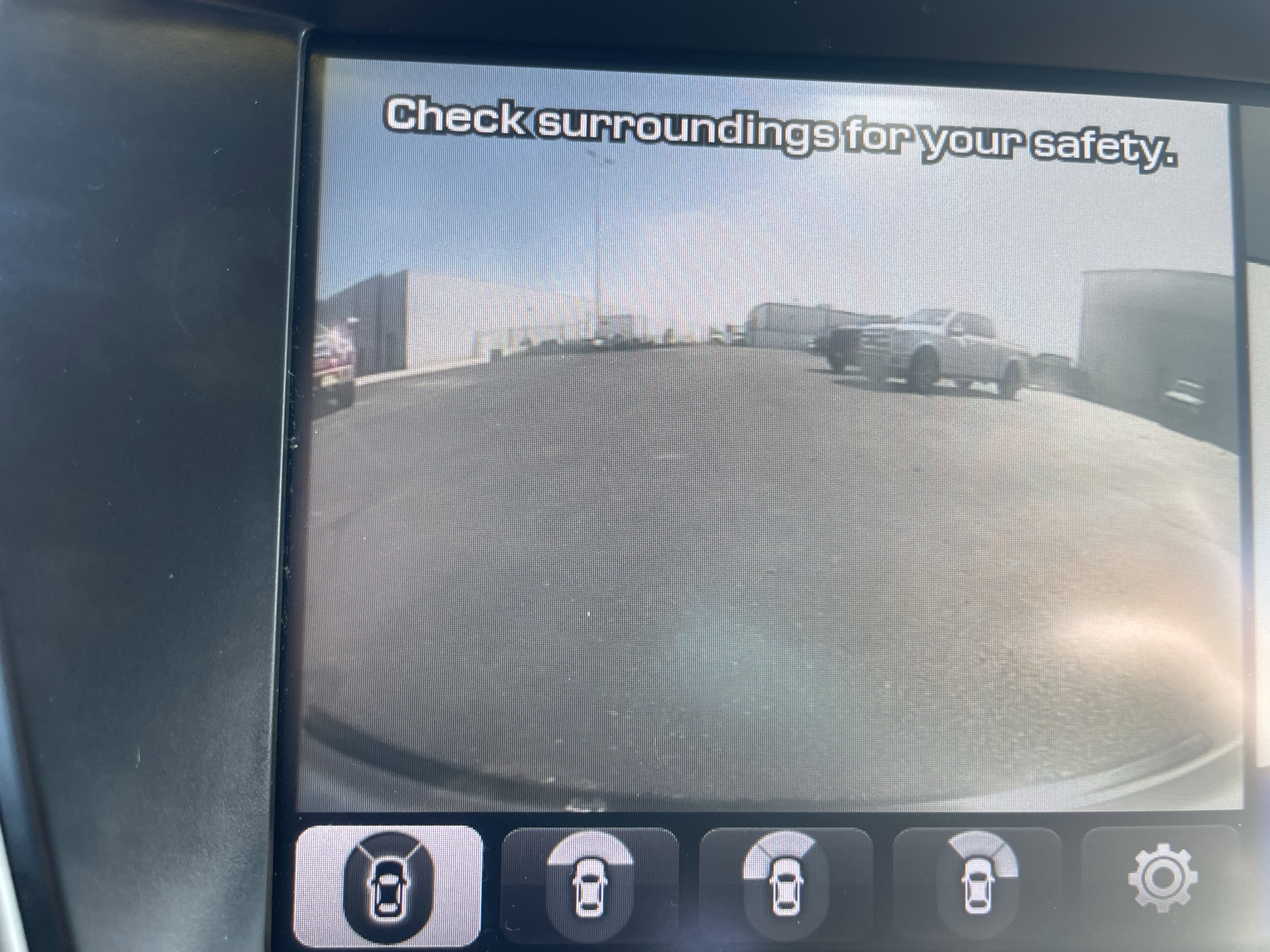 Used 2017 Hyundai Santa Fe Limited AWD/4WD image 21