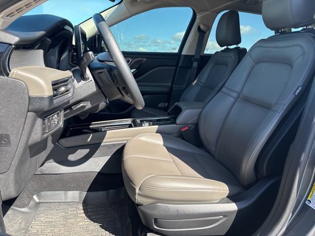 Used 2023 Lincoln Corsair Reserve AWD/4WD image 8
