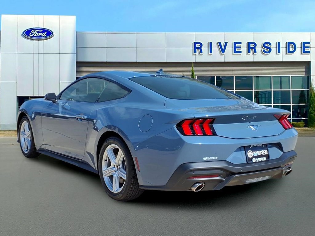 Used 2026 Ford Mustang Premium RWD image 5