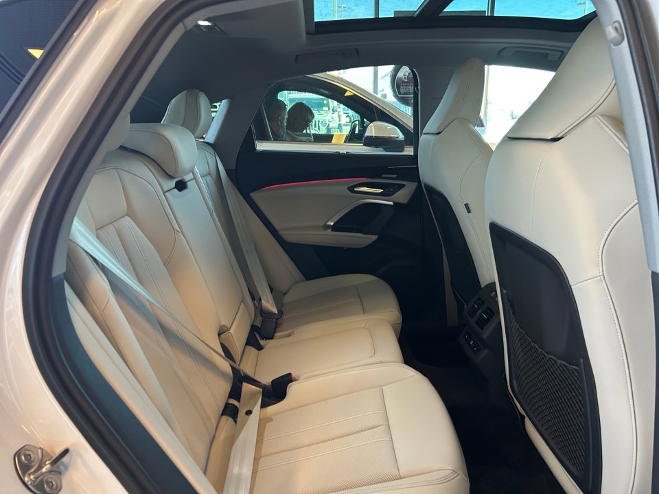 New 2025 Audi Q5 Prestige image 29