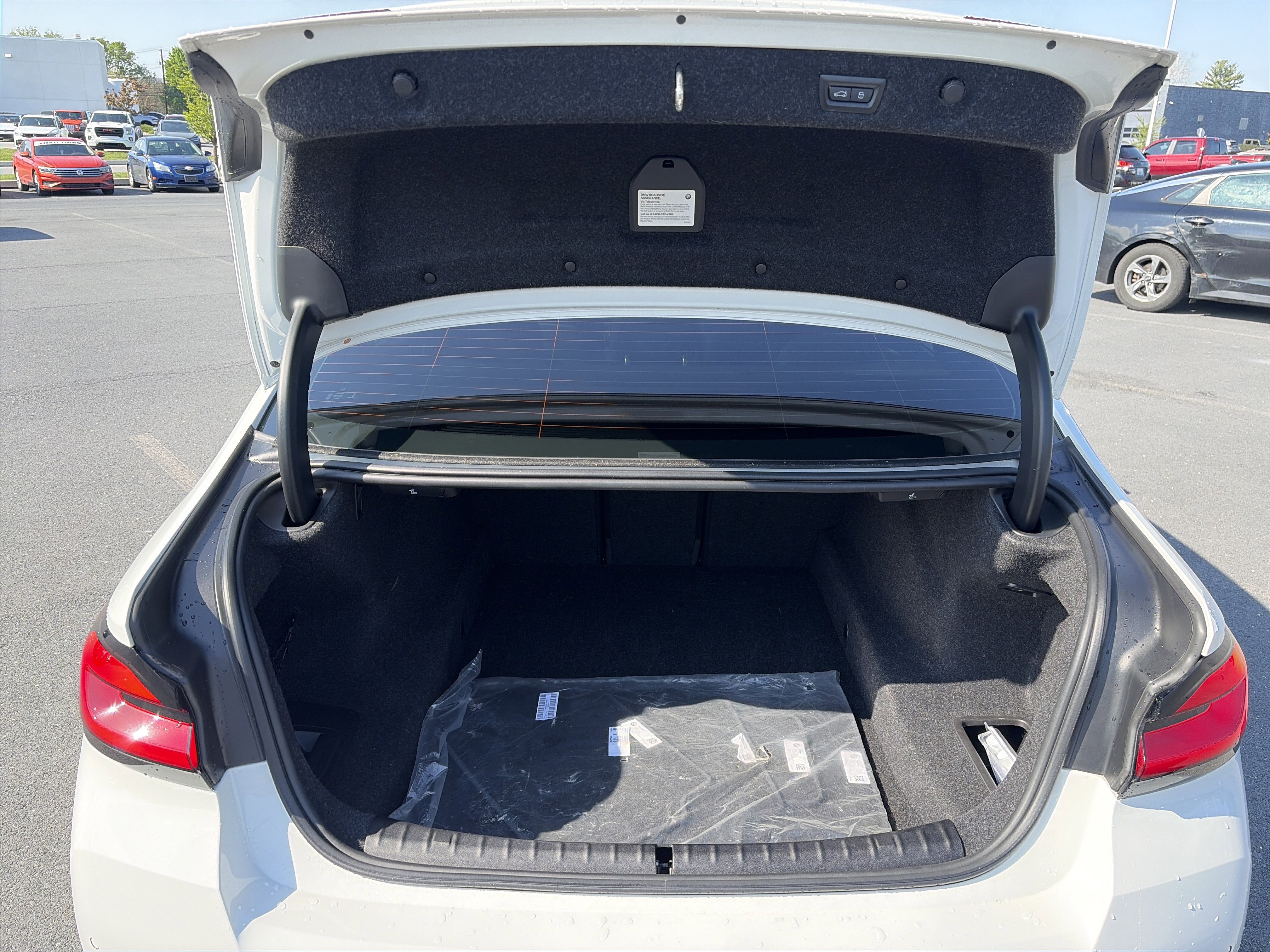 Used 2023 BMW M550i xDrive w/ Executive Package AWD/4WD image 38