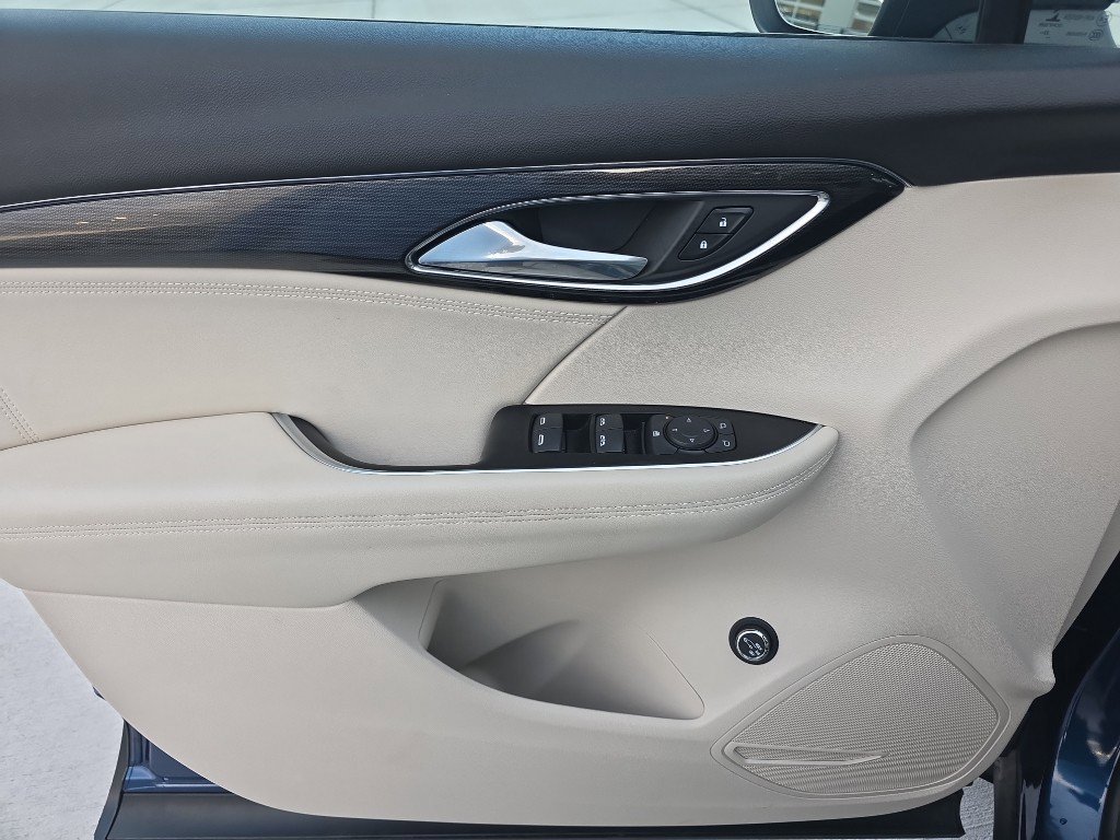 Used 2023 Buick Envision Preferred image 14