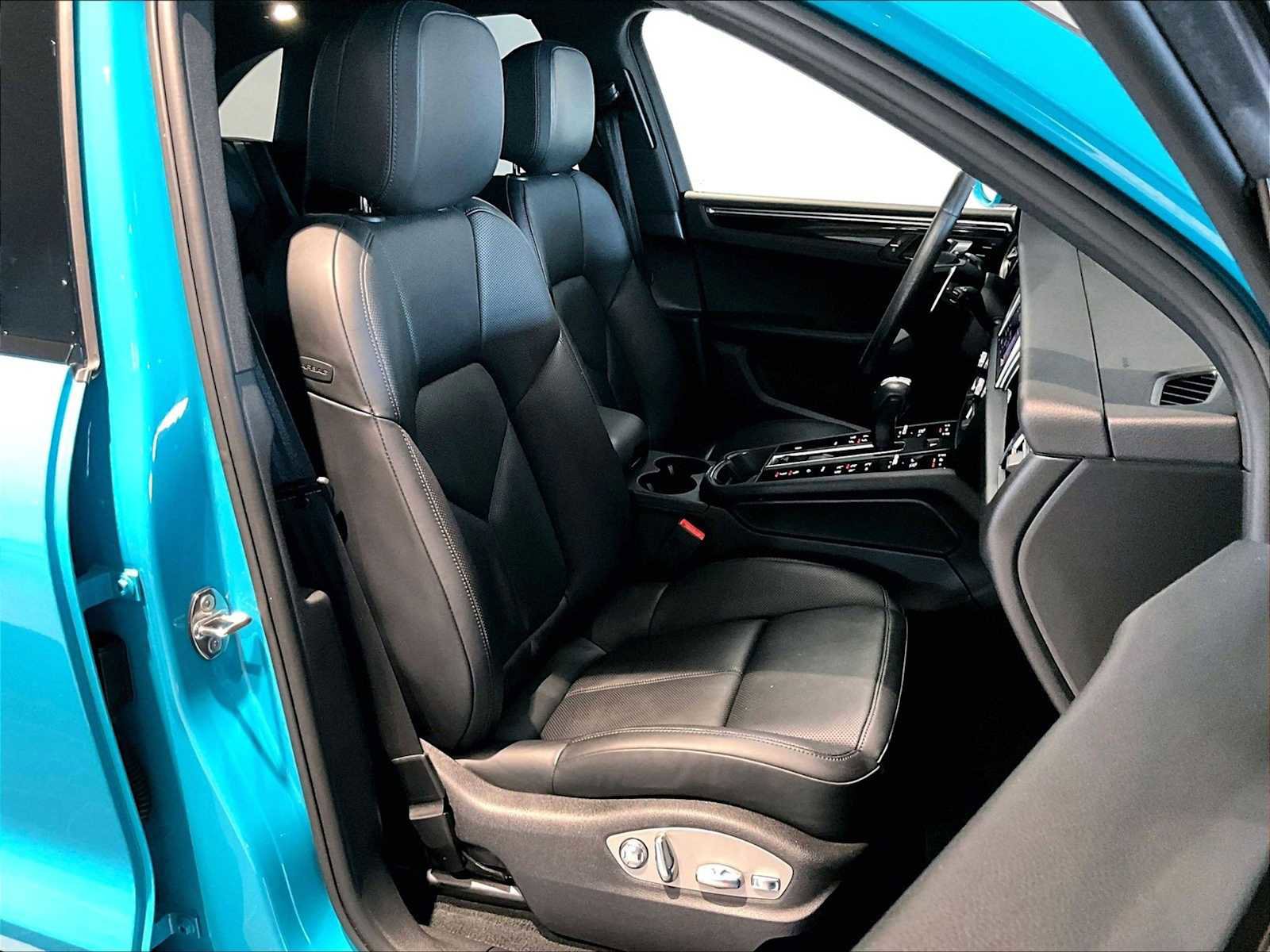 Used 2022 Porsche Macan image 22