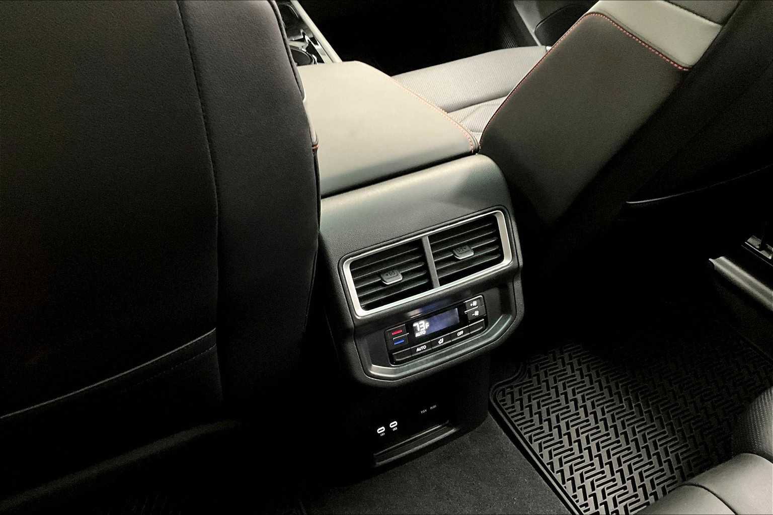 New 2025 Volkswagen Atlas Peak Edition SE image 16