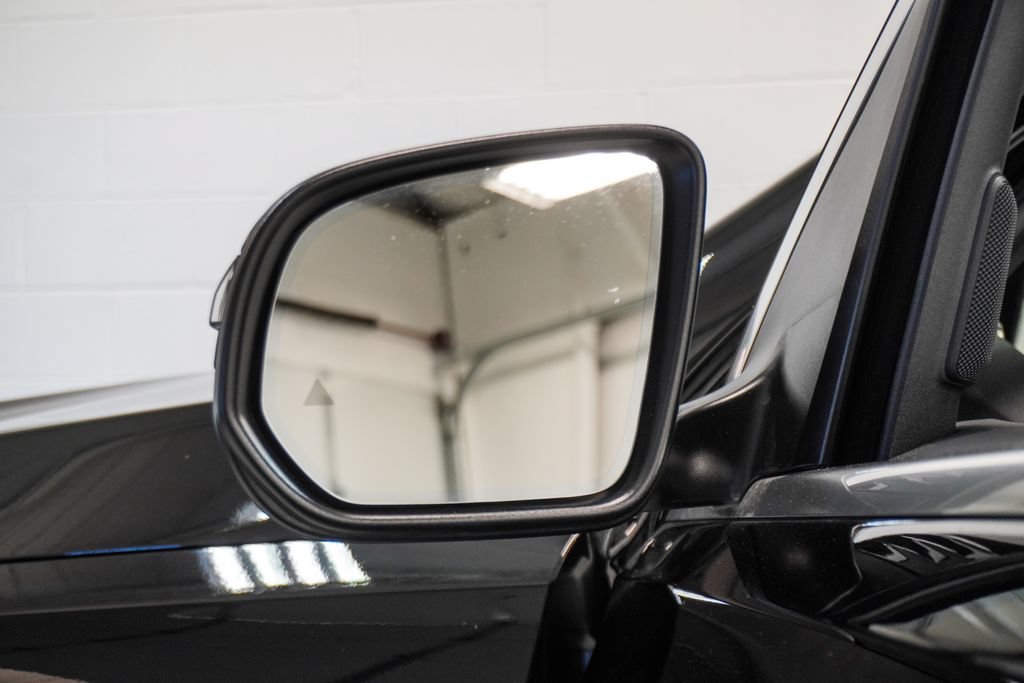 Used 2025 Mercedes-Benz GLE 450e 4MATIC image 45