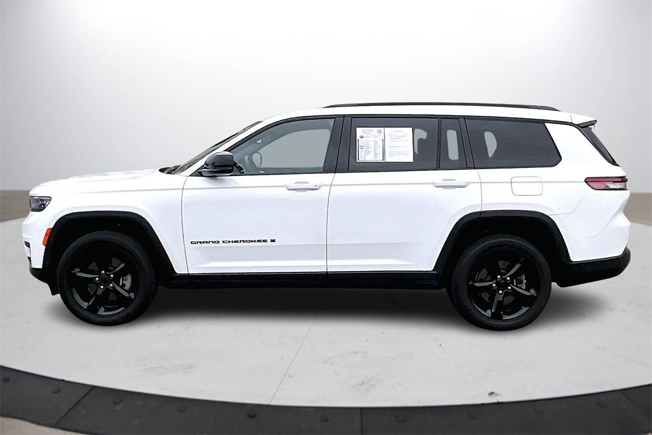 Used 2021 Jeep Grand Cherokee L Laredo image 6