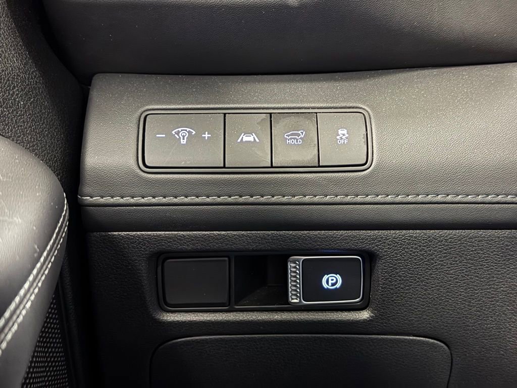 Certified 2023 Hyundai Santa Fe Limited image 13