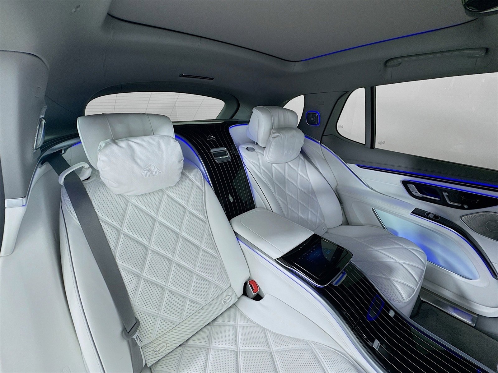 Used 2024 Mercedes-Benz Maybach EQS 680 Maybach EQS 680 image 27