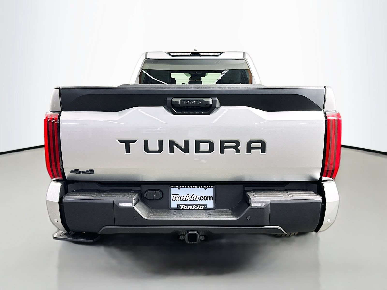 New 2026 Toyota Tundra SR5 w/ SR5 Premium Package AWD/4WD image 6