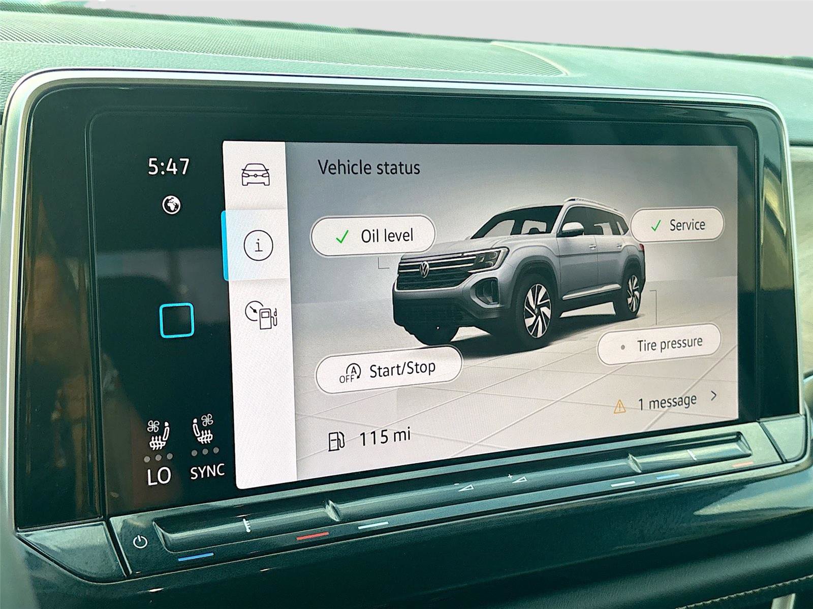 Used 2025 Volkswagen Atlas SE image 14