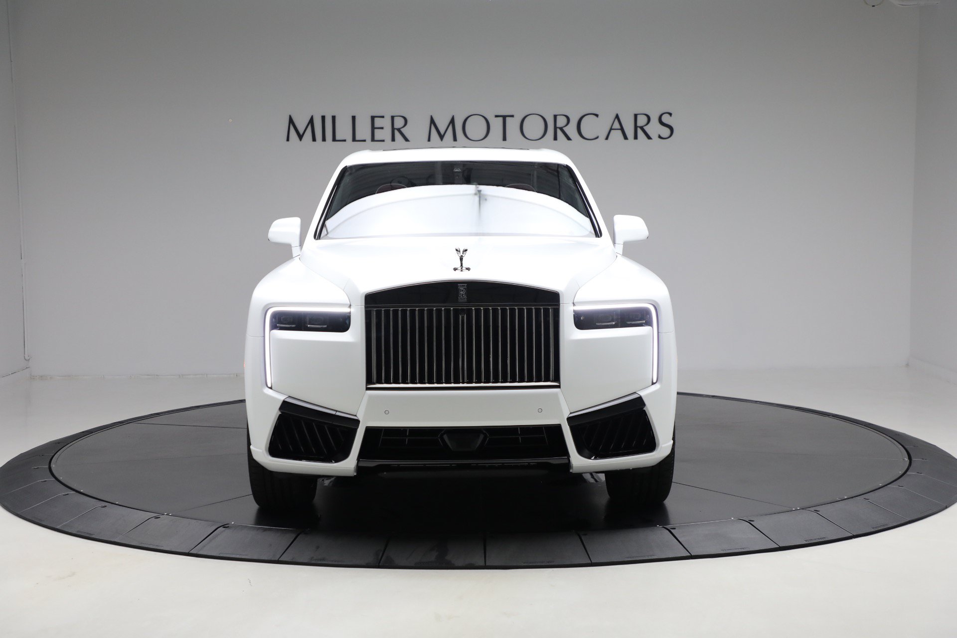 Certified 2025 Rolls-Royce Cullinan Black Badge AWD/4WD image 13