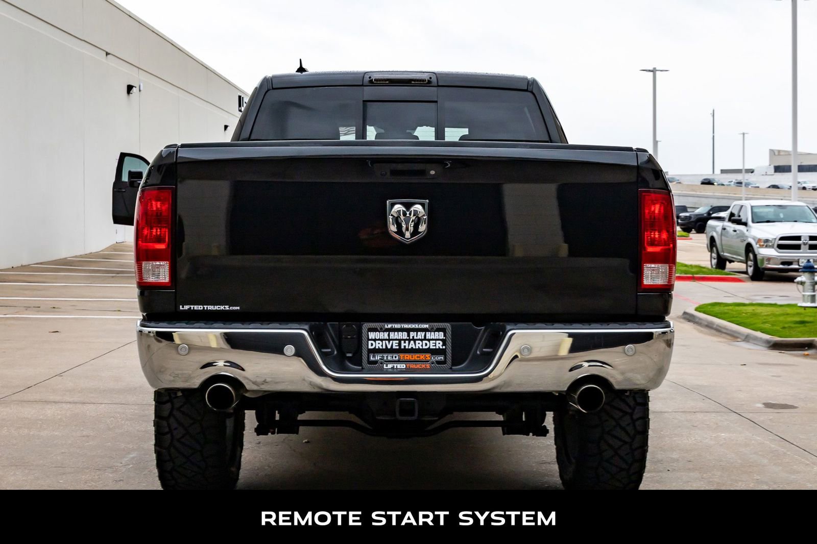 Used 2017 RAM 1500 Lone Star AWD/4WD image 7