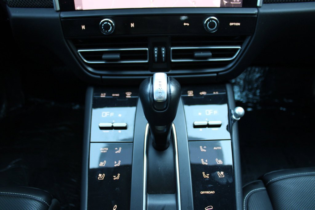 Used 2023 Porsche Macan GTS w/ Premium Package Plus AWD/4WD image 17