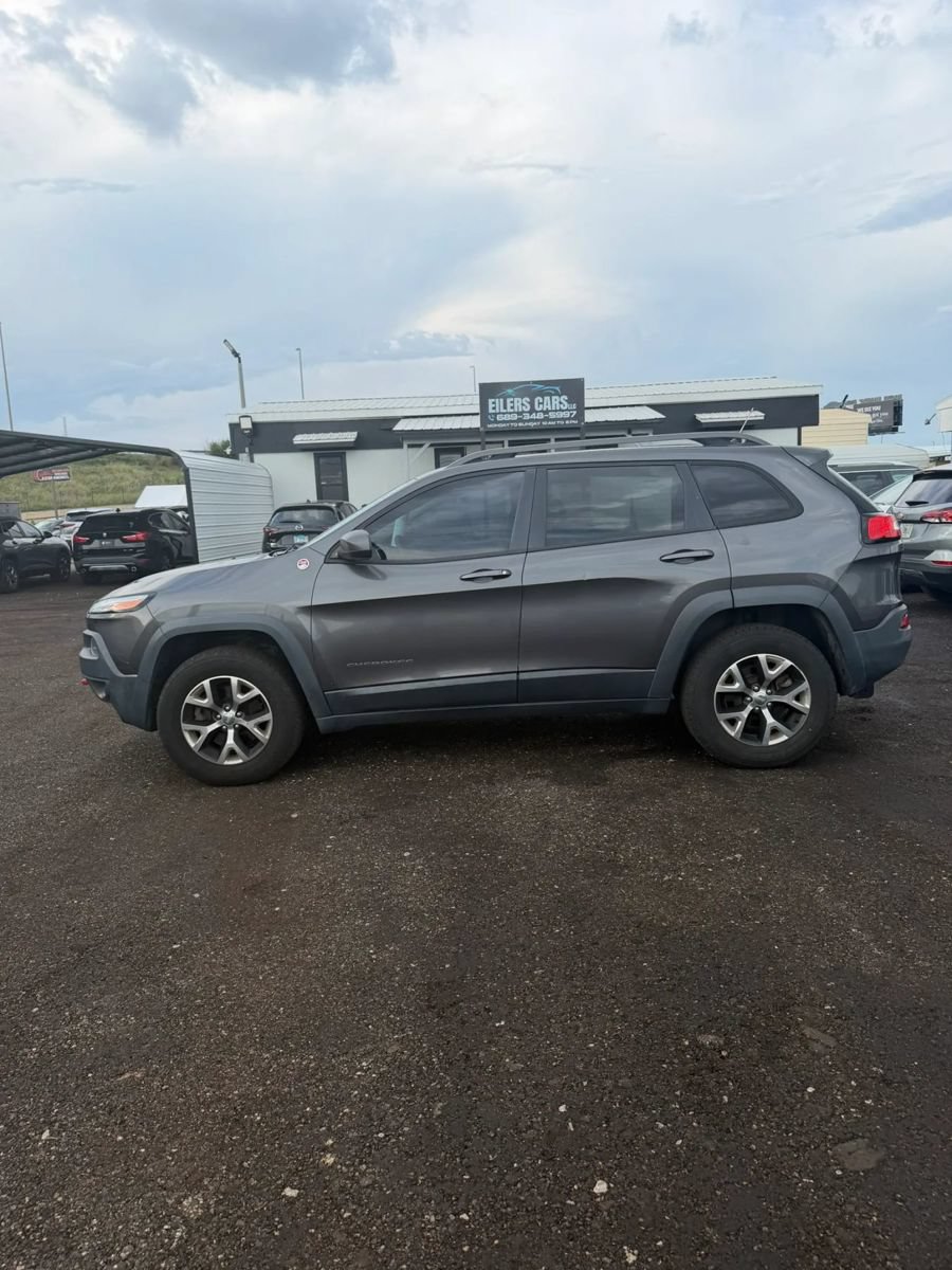 Used 2014 Jeep Cherokee Trailhawk w/ Leather Interior Group AWD/4WD image 1